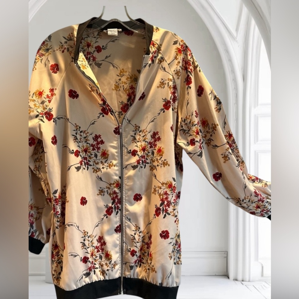 Lightweight Bomber Style Jacket| Size L